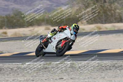 media/Oct-30-2025-Racers Edge (Thu) [[dabbdaf680]]/3-B Group/Session 5 (Turn 6)/